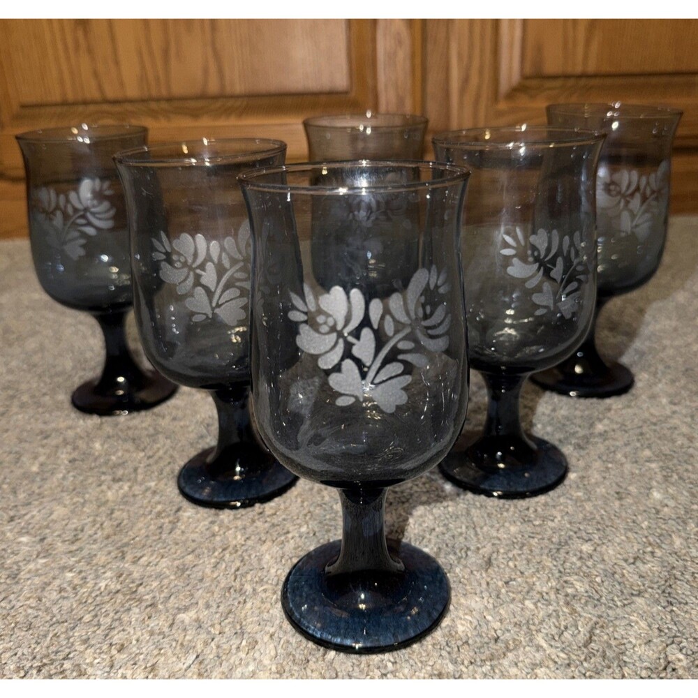 Pfaltzgraff Yorktowne Blue Etched Goblets/Glasses—Set Of 6–- 5-5/8" Tall